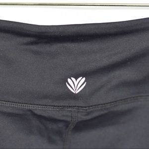 Women’s athletic pants